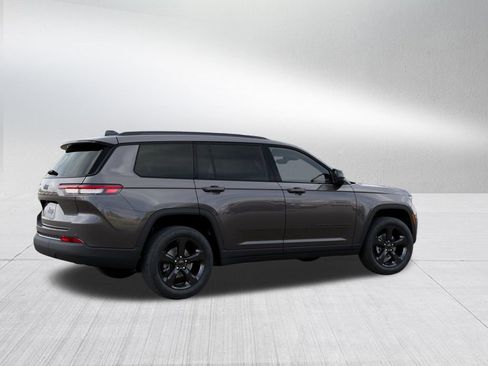 New 2025 Jeep Grand Cherokee L Altitude image 4