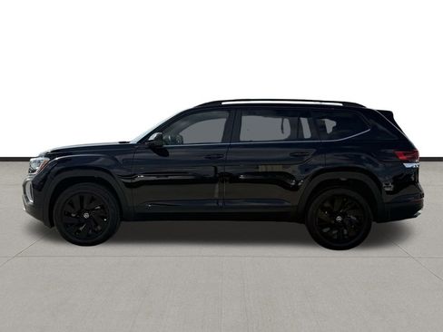 New 2026 Volkswagen Atlas SE image 8