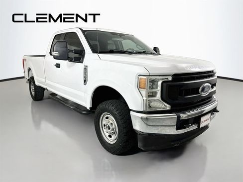 Used 2022 Ford F250 XL w/ Power Equipment Group AWD/4WD image 5