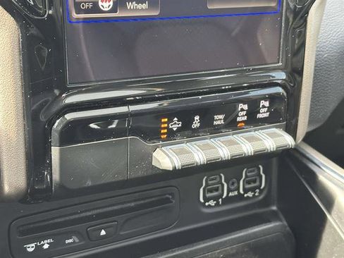 Used 2019 RAM 1500 Laramie image 21