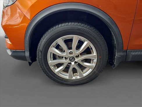 Used 2021 Nissan Rogue Sport S image 10