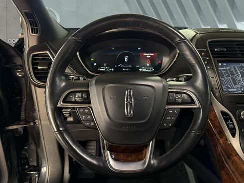 Used 2019 Lincoln Nautilus Reserve w/ Ultimate Package FWD image 15