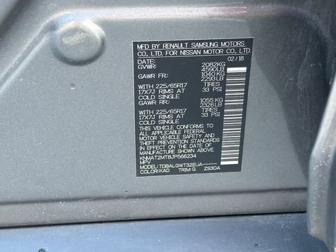 Used 2018 Nissan Rogue SV image 39