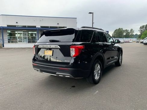 Certified 2024 Ford Explorer XLT w/ Equipment Group 202A AWD/4WD image 9