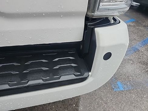 Used 2016 Toyota Tacoma Limited w/ Towing Package AWD/4WD image 22