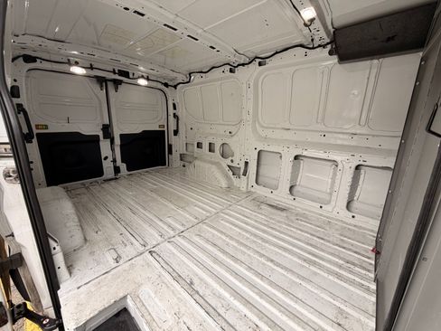 Used 2022 Ford Transit 150 Low Roof image 28