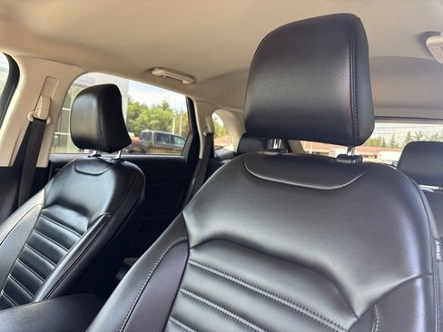 Used 2024 Ford Edge SEL w/ Convenience Package AWD/4WD image 13