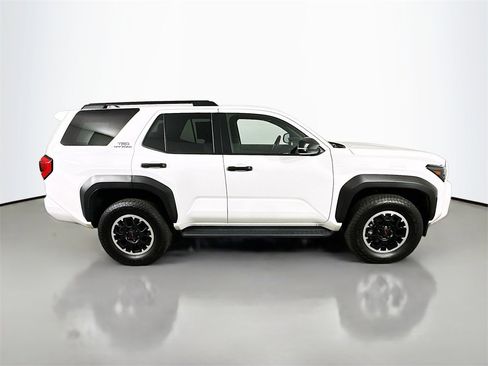 Used 2025 Toyota 4Runner TRD Off-Road image 7