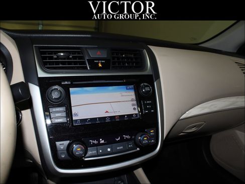 Used 2018 Nissan Altima 3.5 SL image 21