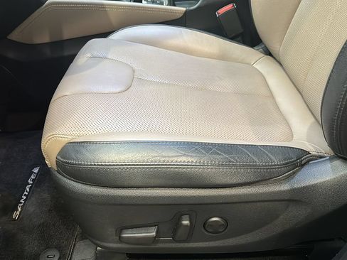 Used 2020 Hyundai Santa Fe SEL FWD image 12
