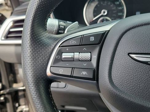 Used 2025 Genesis G70 2.5T AWD/4WD image 21