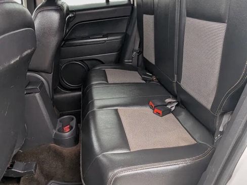 Used 2014 Jeep Patriot Latitude w/ Freedom Edition Package image 13