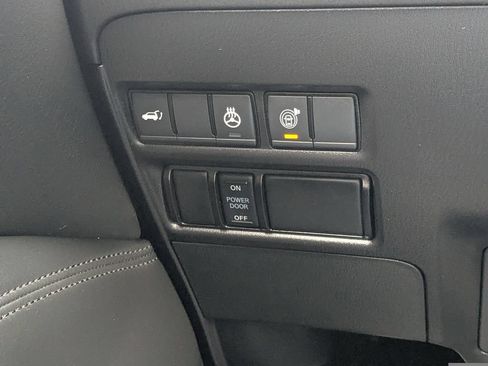 Used 2024 Nissan Armada SL w/ Captain's Chairs Package AWD/4WD image 20