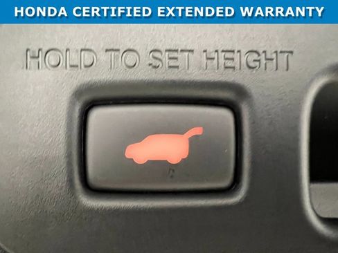 Used 2025 Honda Pilot EX-L image 31