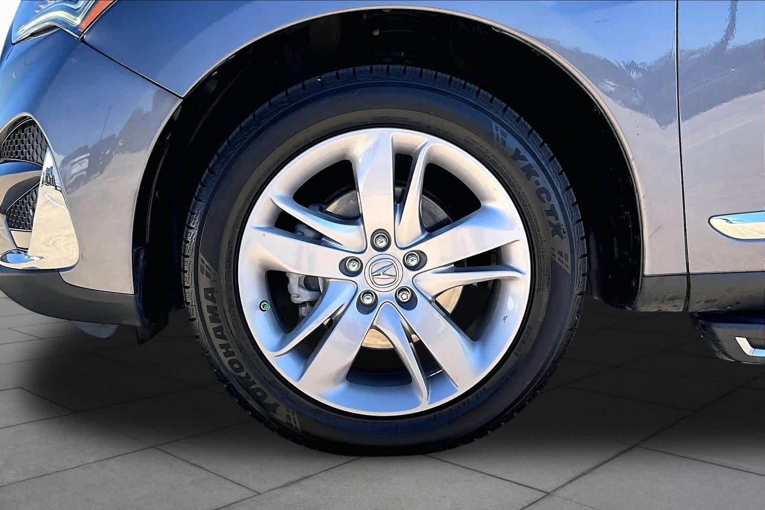 Used 2019 Acura RDX w/ Advance Package FWD image 11