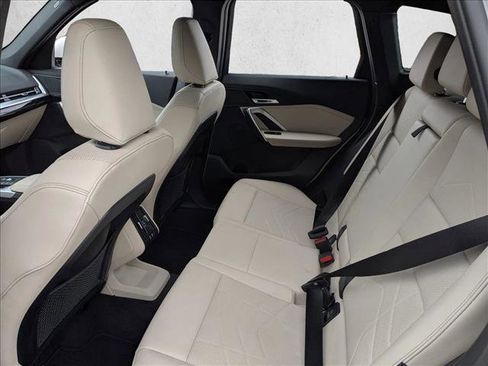 Used 2023 BMW X1 xDrive28i image 18