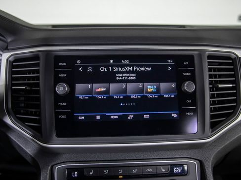 Used 2021 Volkswagen Atlas Cross Sport SE w/ V6 Towing Package FWD image 27