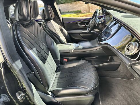 Used 2023 Mercedes-Benz EQS 580 4MATIC Sedan image 25