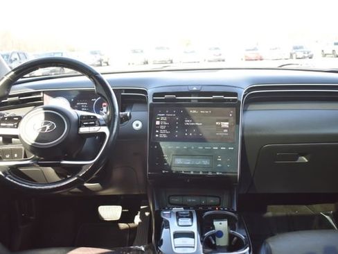 Used 2023 Hyundai Tucson Limited image 40