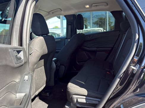 Used 2025 Ford Escape Active AWD/4WD image 5