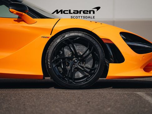 Used 2024 McLaren 750S RWD image 20