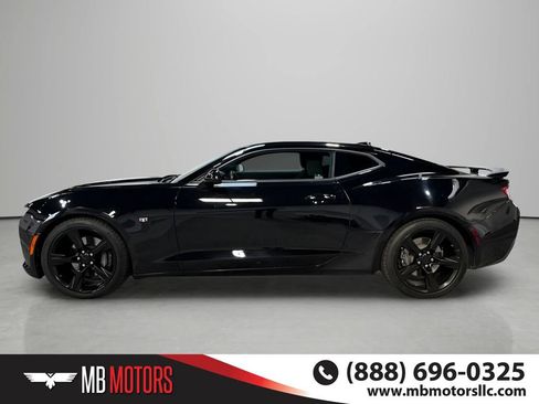 Used 2018 Chevrolet Camaro SS RWD image 8