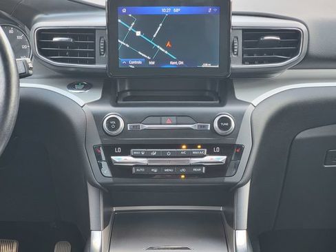 Certified 2020 Ford Explorer XLT w/ Equipment Group 202A AWD/4WD image 28