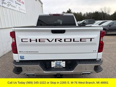Used 2022 Chevrolet Silverado 1500 LT image 10