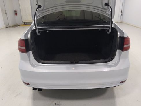 Used 2018 Volkswagen Jetta S w/ Cold Weather Package FWD image 29