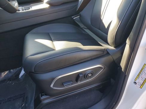 New 2026 Jeep Grand Wagoneer Limited image 21