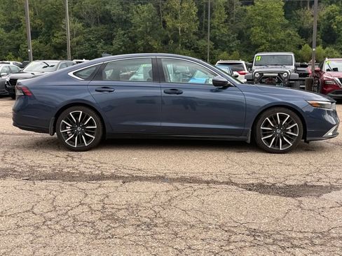 Certified 2025 Honda Accord Touring image 3