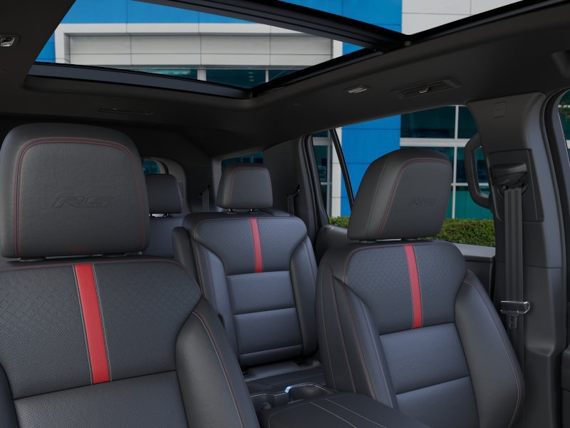 New 2027 Chevrolet Traverse RS w/ LPO, Floor Liner Package FWD image 24