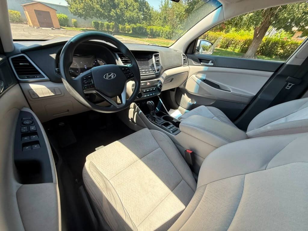Used 2016 Hyundai Tucson SE w/ Option Group 12 AWD/4WD image 9
