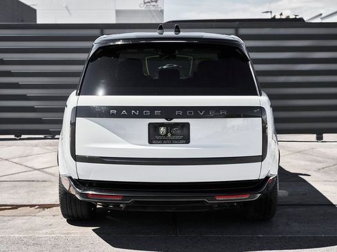 Used 2024 Land Rover Range Rover Long Wheelbase SE AWD/4WD image 13