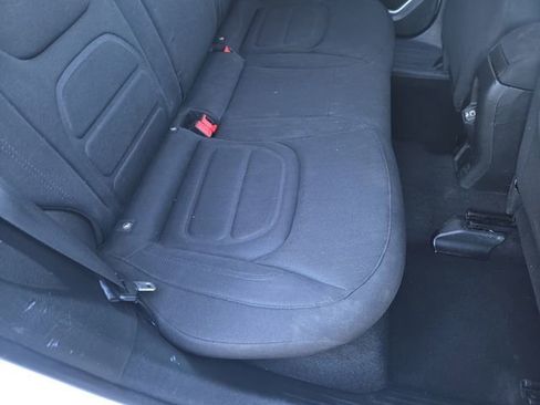 Used 2018 Jeep Renegade Latitude image 27