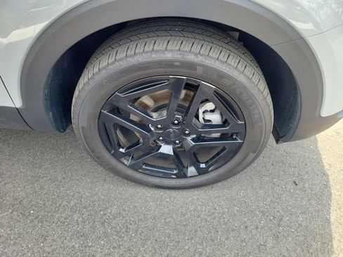 Used 2025 Kia Telluride SX X-Line AWD/4WD image 6