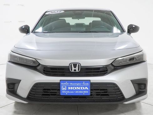 Used 2023 Honda Civic Sport image 3