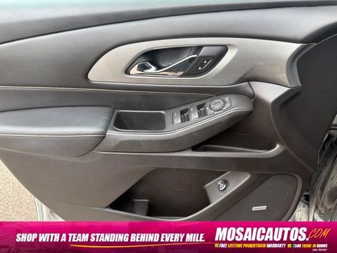 Used 2018 Chevrolet Traverse LT AWD/4WD image 9