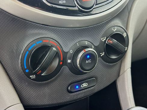 Used 2014 Hyundai Accent GLS w/ Option Group 2 image 14