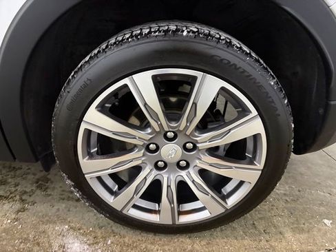 Used 2019 Cadillac XT4 Premium Luxury AWD/4WD image 9