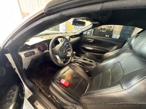 Used 2017 Ford Mustang Premium RWD image 9