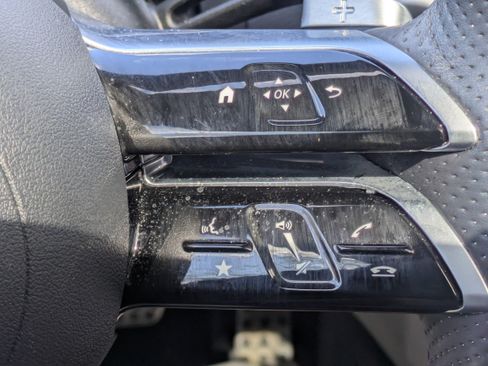 Used 2023 Mercedes-Benz GLC 300 4MATIC image 26