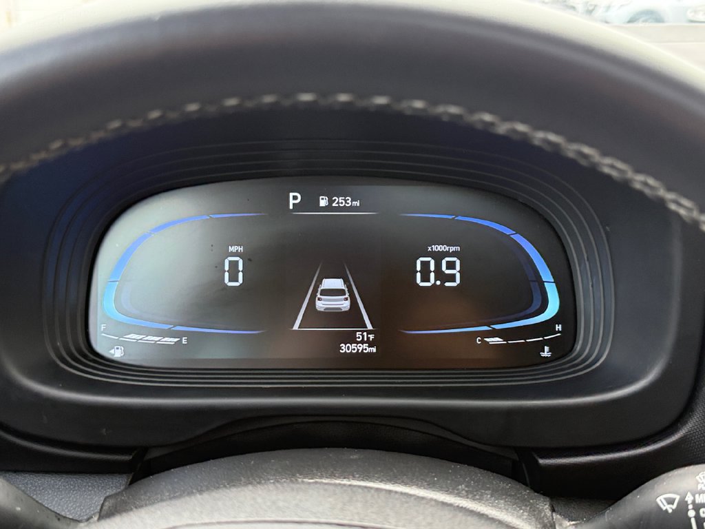 Used 2024 Hyundai Venue SEL FWD image 32