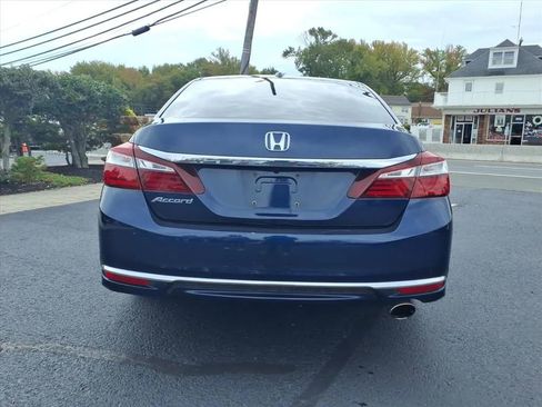Used 2016 Honda Accord EX image 4