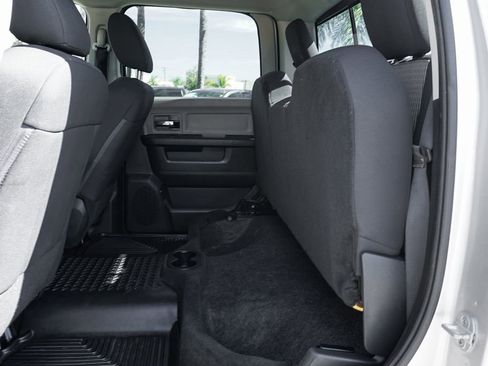 Used 2012 RAM 2500 SLT image 33