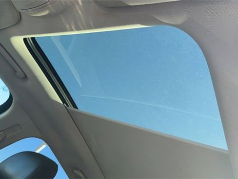 Used 2016 Ford Edge Titanium w/ Equipment Group 302A image 17