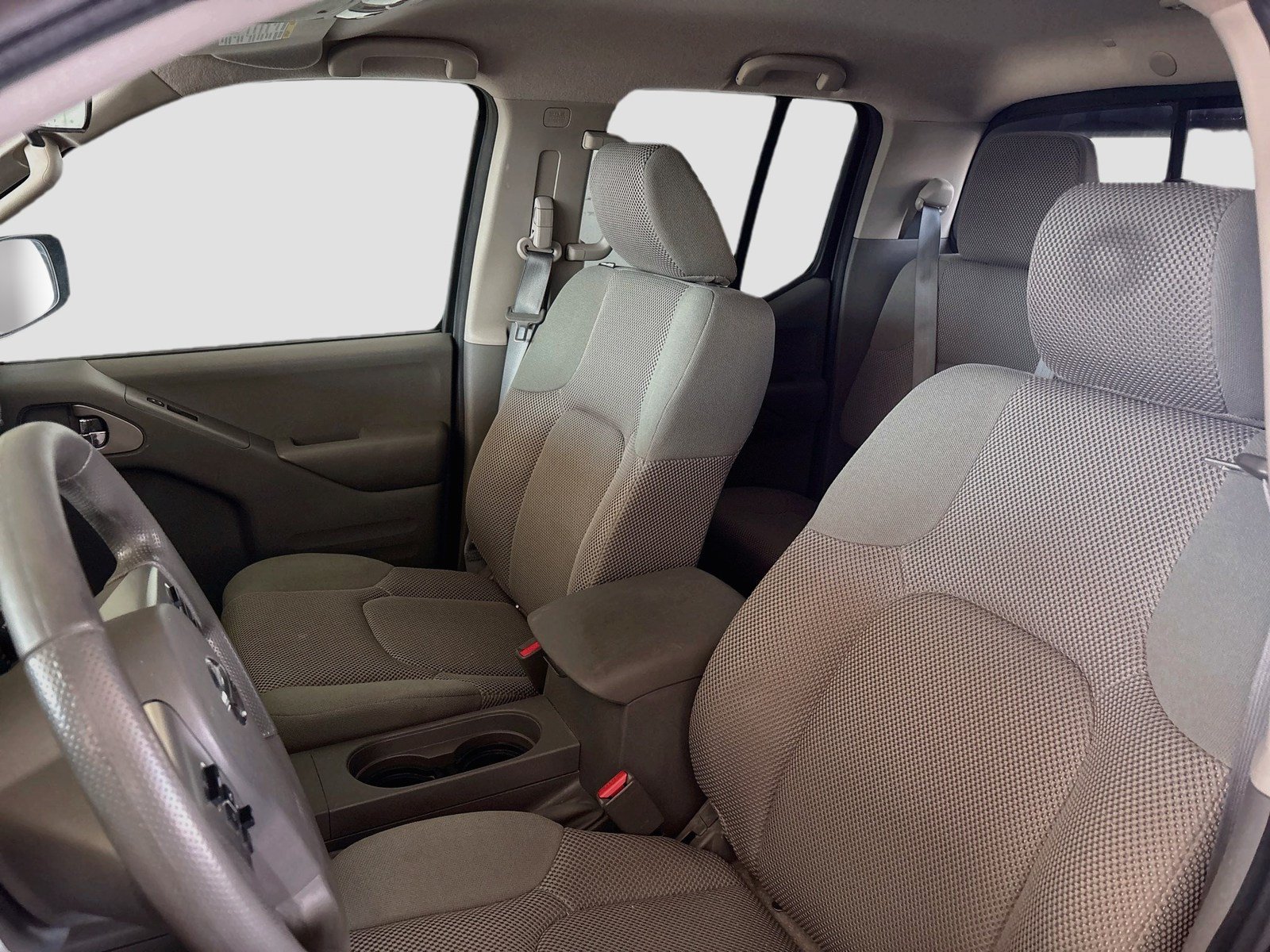 Used 2016 Nissan Frontier SV RWD image 14