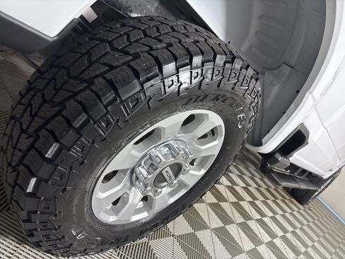 Used 2024 Ford F250 XLT w/ FX4 Off-Road Package image 29