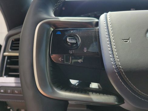 Certified 2026 INFINITI QX80 4WD w/ Sport Exterior Package image 10