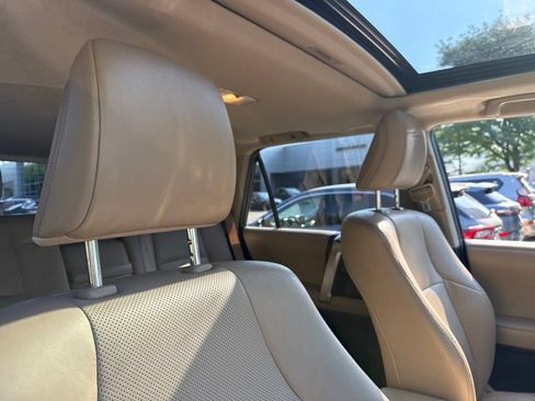 Used 2016 Toyota 4Runner Limited w/ Four Season Floor Mat Package AWD/4WD image 10